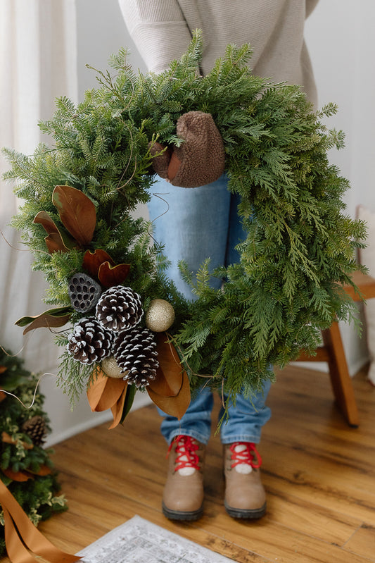 Frosted Cedar & Magnolia