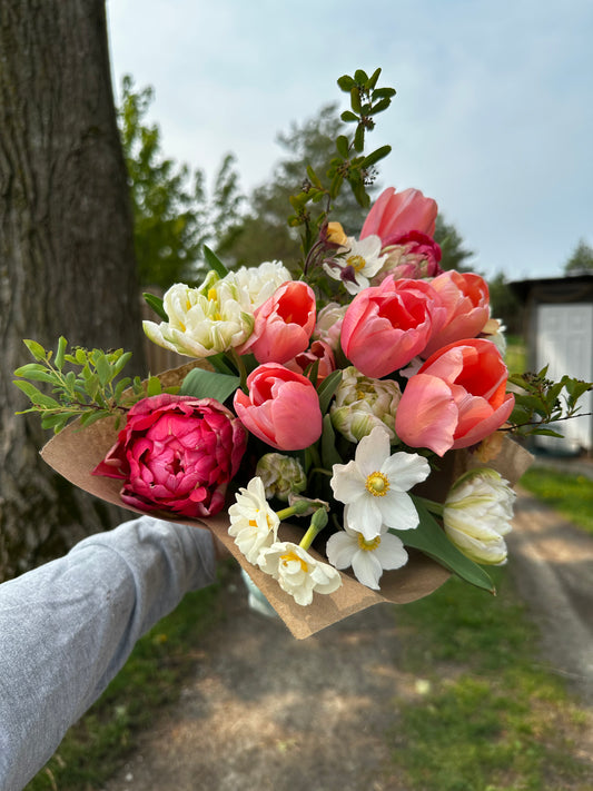 Large Hand-Tied Bouquet
